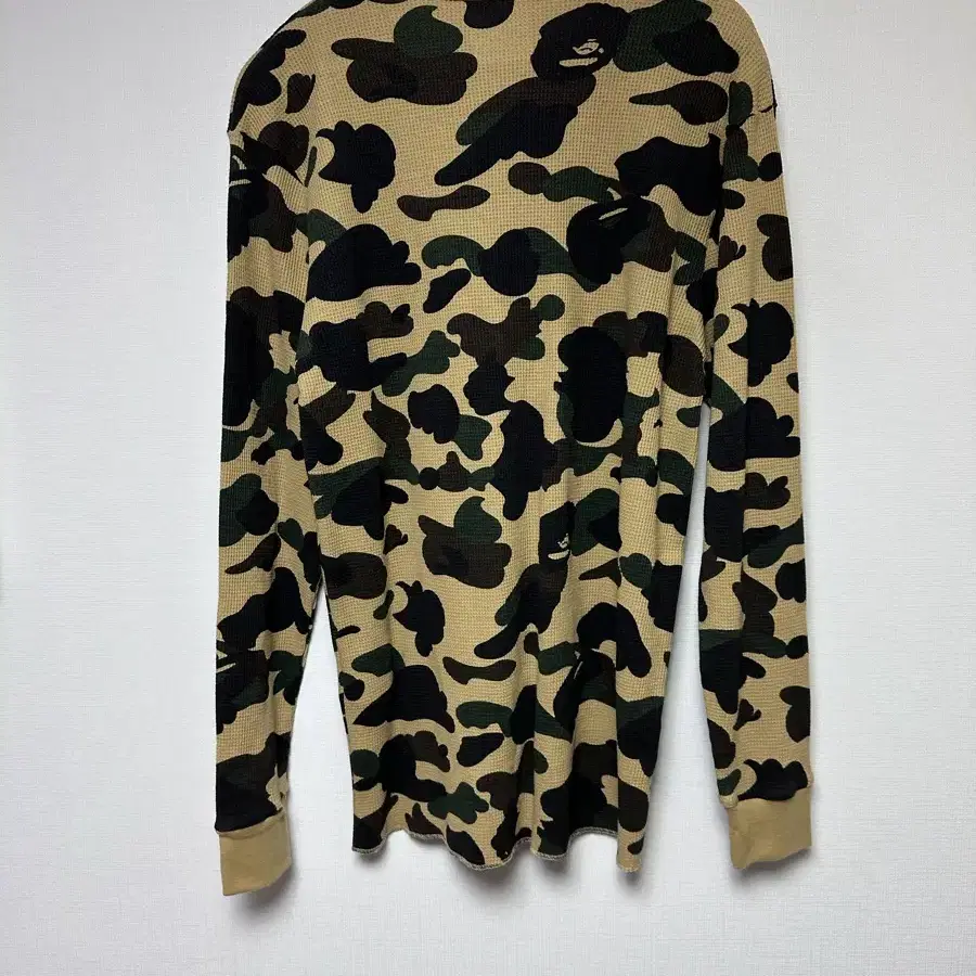 Bape 베이프 카모 헨리넥