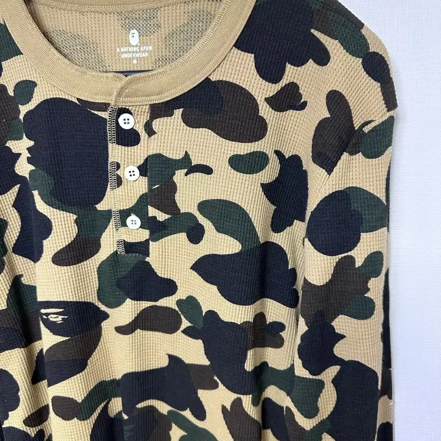 Bape 베이프 카모 헨리넥