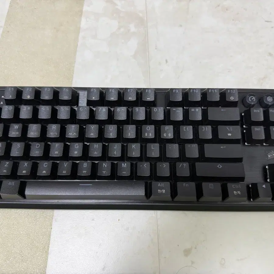 (풀박스)커세어 K70 pro tkl mgx 래피드트리거 키보드 팝니다.