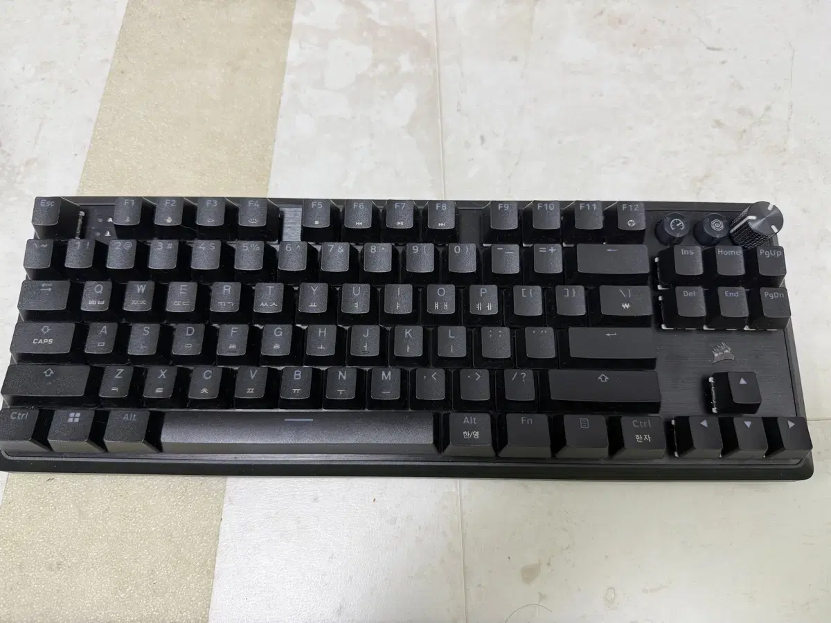 (풀박스)커세어 K70 pro tkl mgx 래피드트리거 키보드 팝니다.