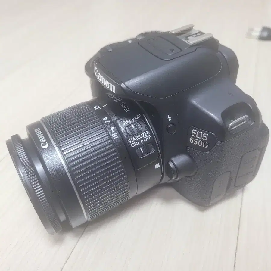 캐논 DSLR 카메라 EOS 650D 와 18-55 렌즈 세트