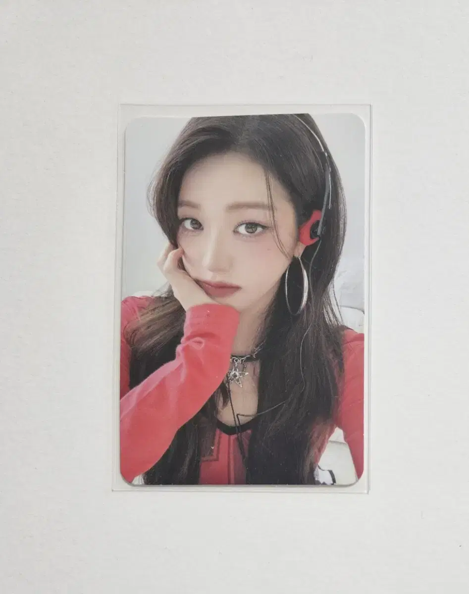 Bonus) Ive season's greetings. seasons greetings. ssq. photocard. wonyoung. liz. yujin. leeseo. gaeul.