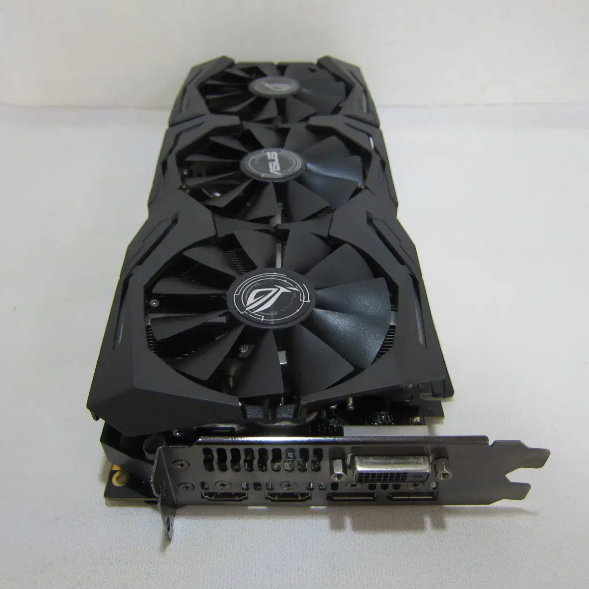 ASUS ROG STRIX GTX1080 Ti O11G GAMING