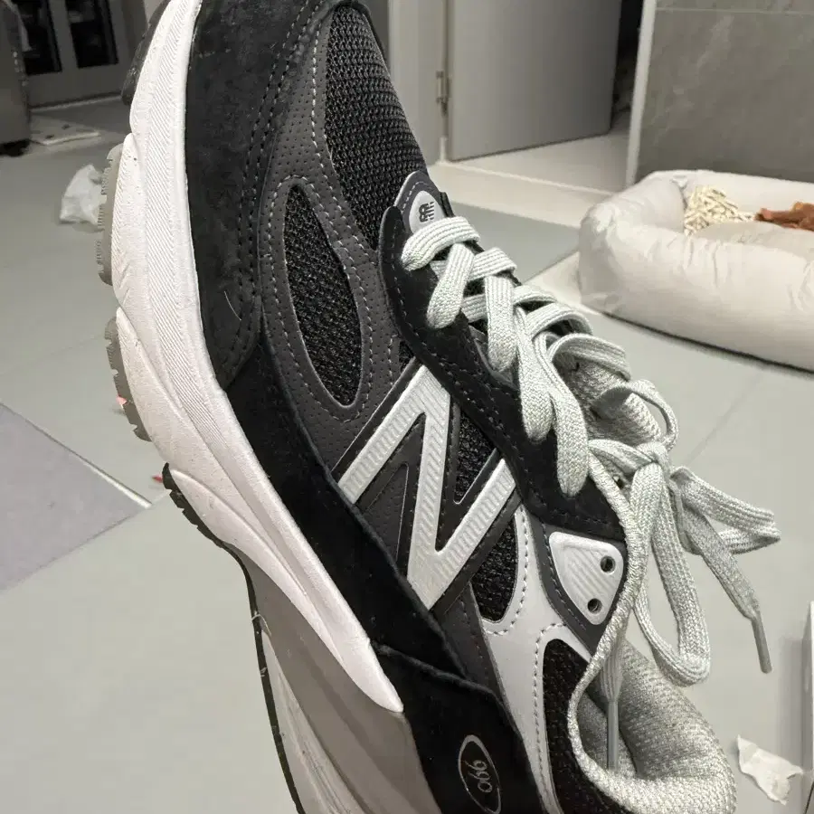 뉴발란스 990V6 USA 블랙 245