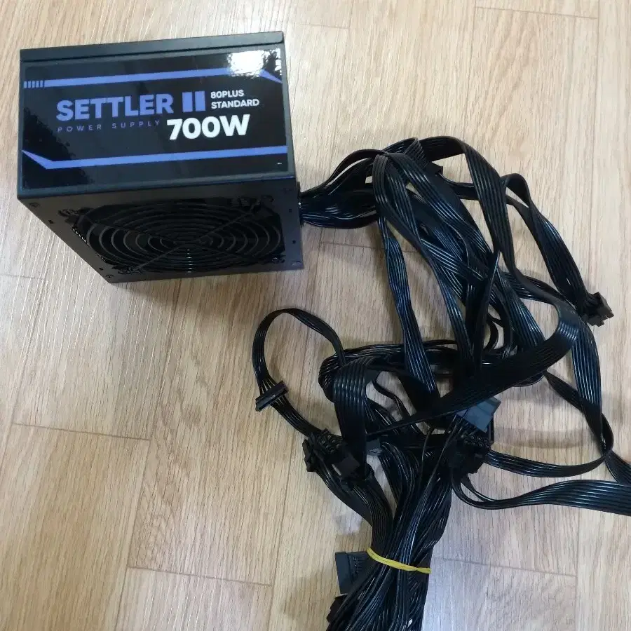 앱코 Settler2 700W  중고파워 23년출고 A급 10개 소유