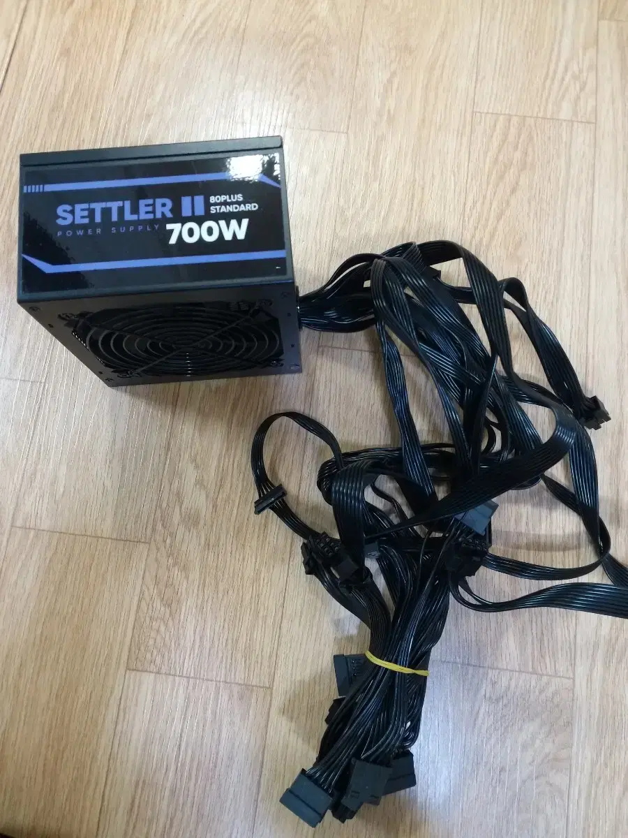 앱코 Settler2 700W  중고파워 23년출고 A급 10개 소유