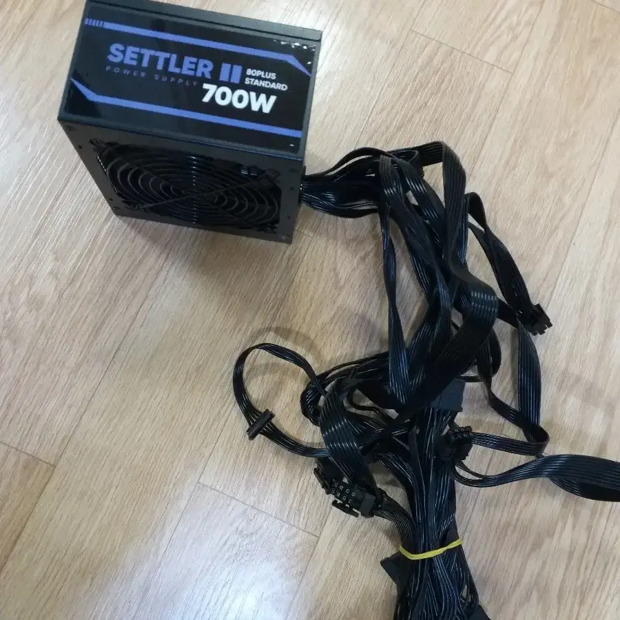 앱코 Settler2 700W  중고파워 23년출고 A급 10개 소유