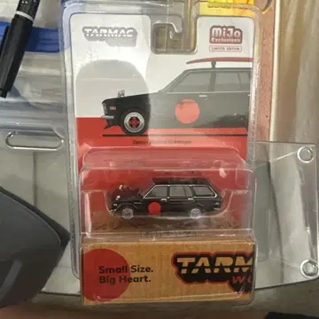 TARMAC 웍스 Datsun Bluebird 510 Wagon
