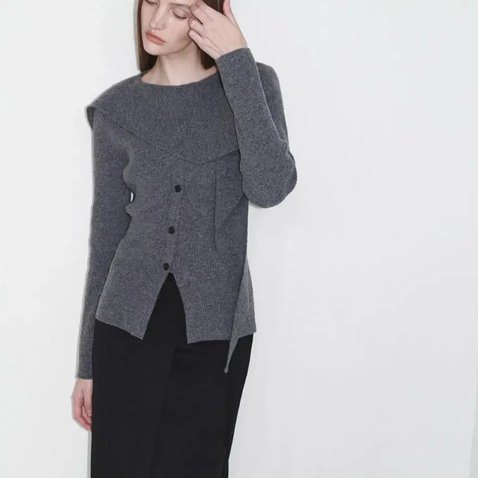 루에브르 Asymmetrical-neck muffler Rib-knit