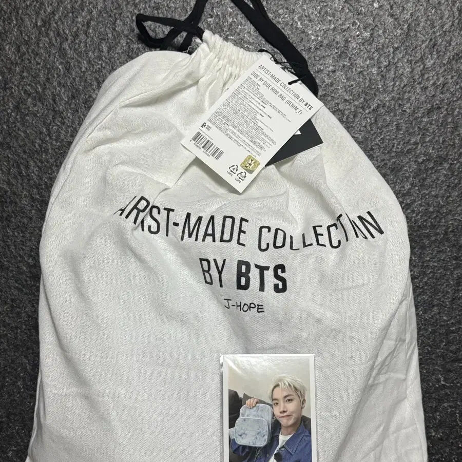 새상품) 방탄소년단 제이홉 side by side bag 사바사백