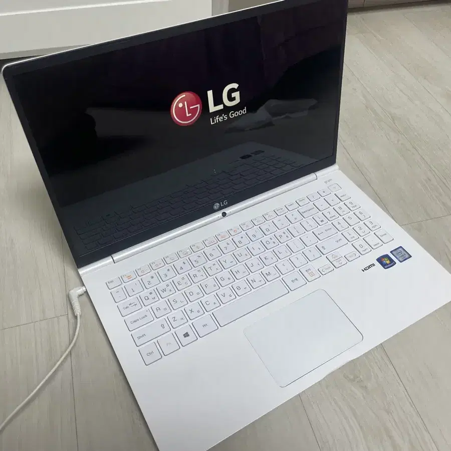 LG gram 그램 15인치 노트북 15z960 팔아요