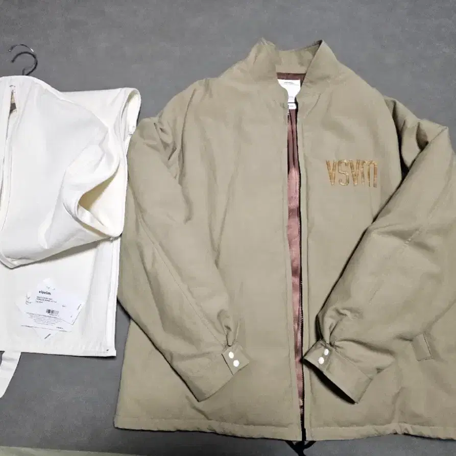 [2]비즈빔23ss YARDLINE JKT 야드라인 다운 자켓