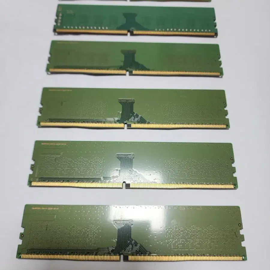 삼성메모리카드8GB DDR4  2666V 개당14000원