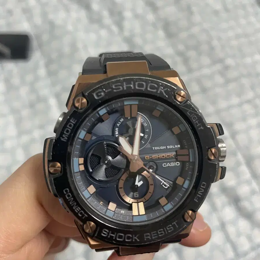 casio gst b-100 지샥 지스틸 판매합니다