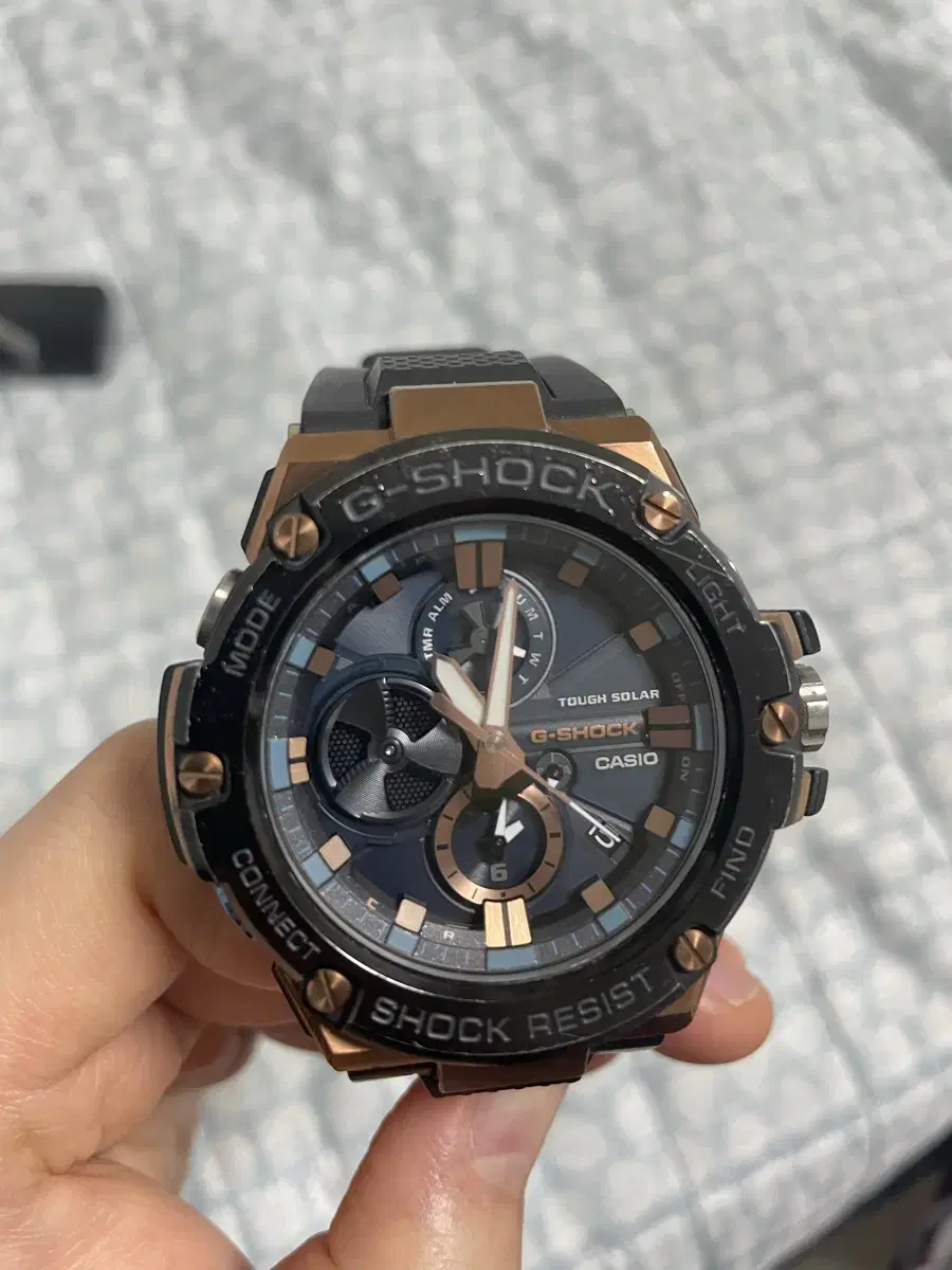 casio gst b-100 지샥 지스틸 판매합니다