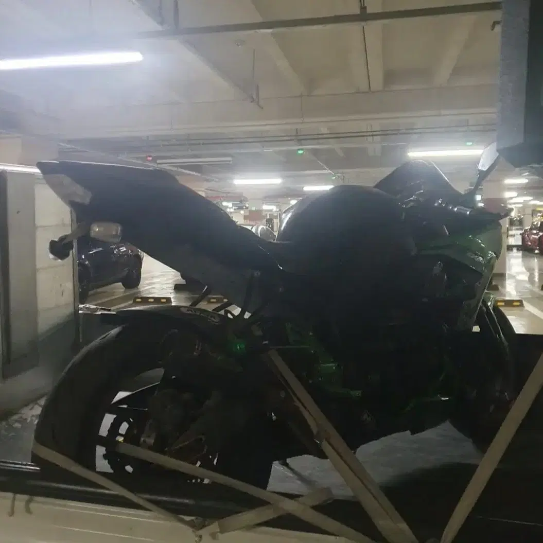 zx10r 08년식 풀배기 팝니다.(바이크잘모름)소리큼 ㅠ_ㅠ묻따360