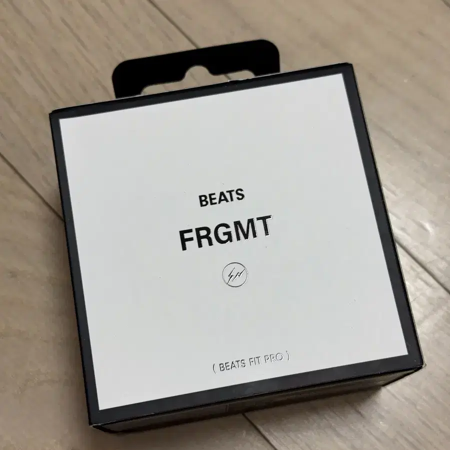 비츠 프라그먼트 화이트 Beats x Fragment