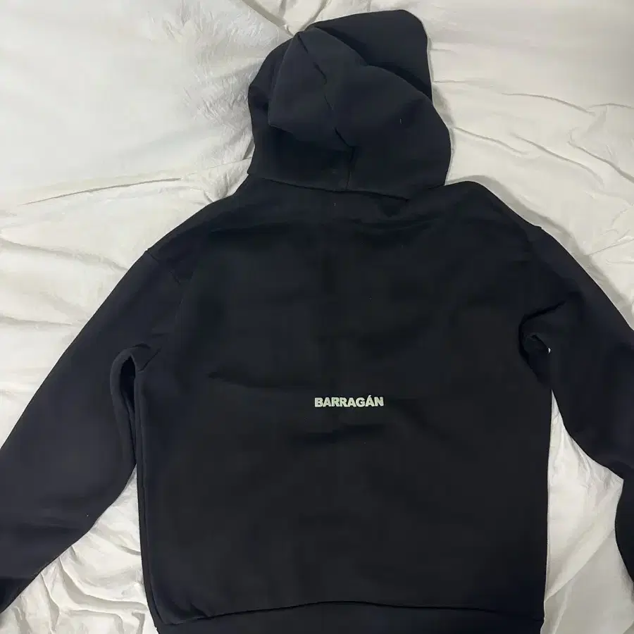 [M] barragan fisheye hoodie black