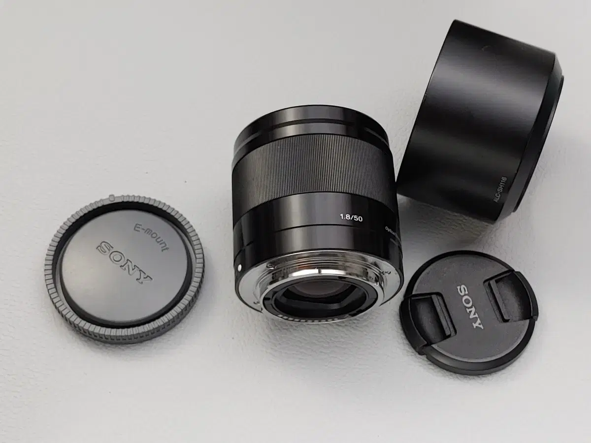 Sony SEL 50mm f1.8 Black Lens