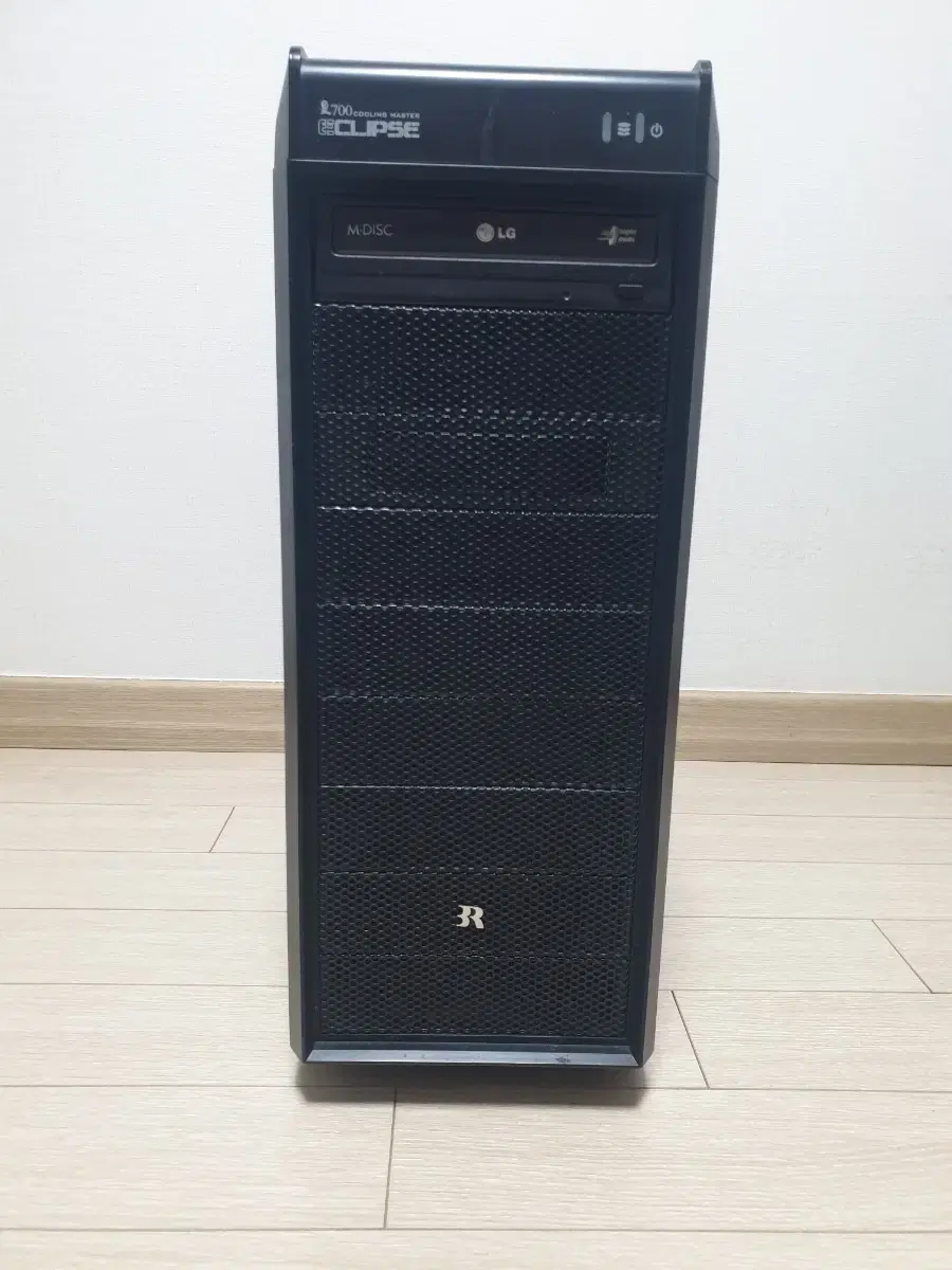 PC 본체 Xeon E3 1241 V3(i7-4790급)팝니다.