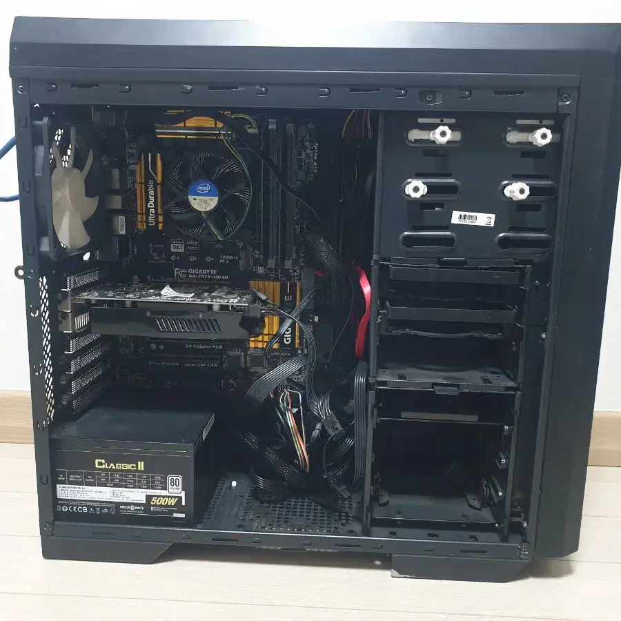 PC 본체 Xeon E3 1241 V3(i7-4790급)팝니다.