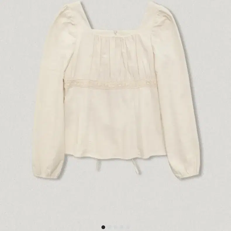 98도씨 Atelier Square Neck Blouse - cream