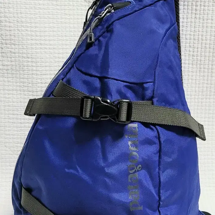 파타고니아 patagonia Atom Sling Bag 슬링백 8리터