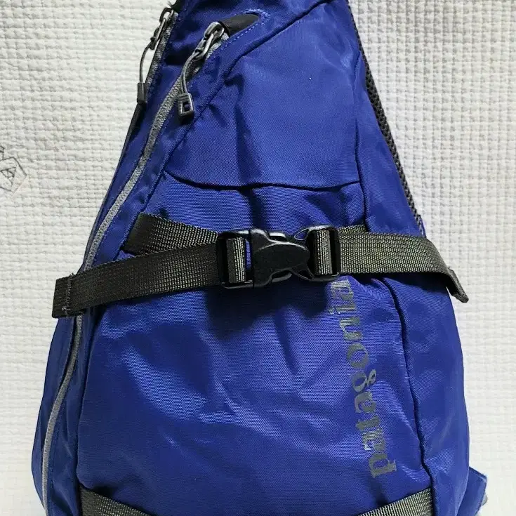 파타고니아 patagonia Atom Sling Bag 슬링백 8리터