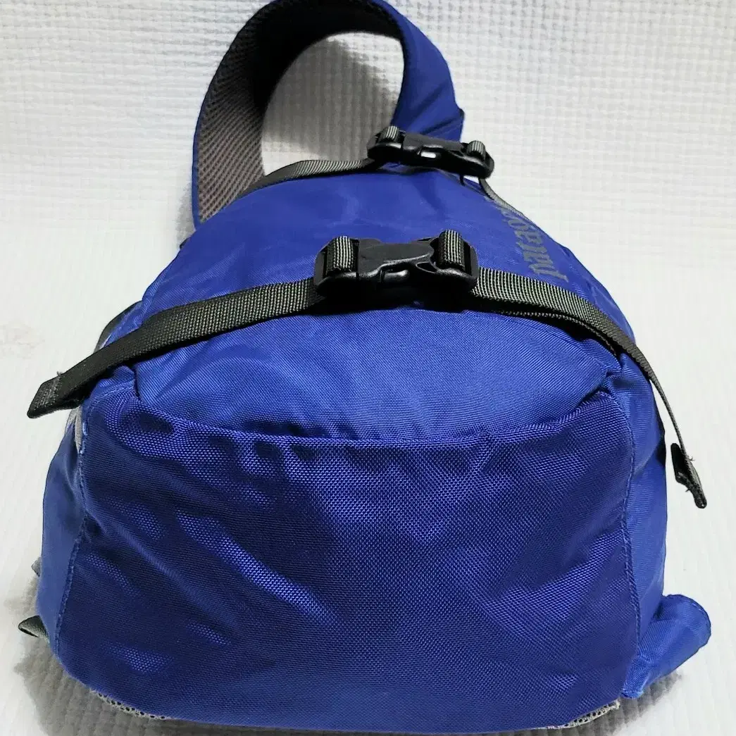 파타고니아 patagonia Atom Sling Bag 슬링백 8리터