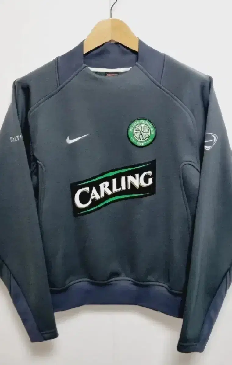 Men's S Rare Nike 00's Vintage Scottish Celtic FC Thermal Top Soccer Wear