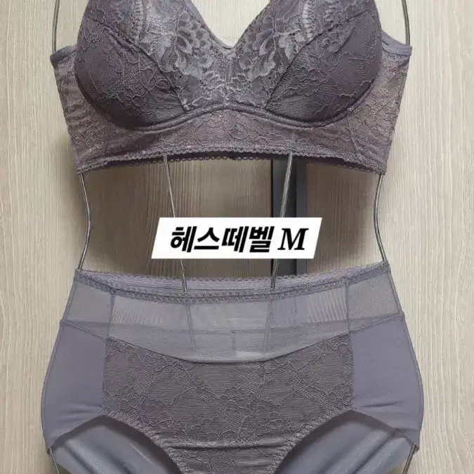 헤스떼벨 노와이어 브라렛 팬티 M 95