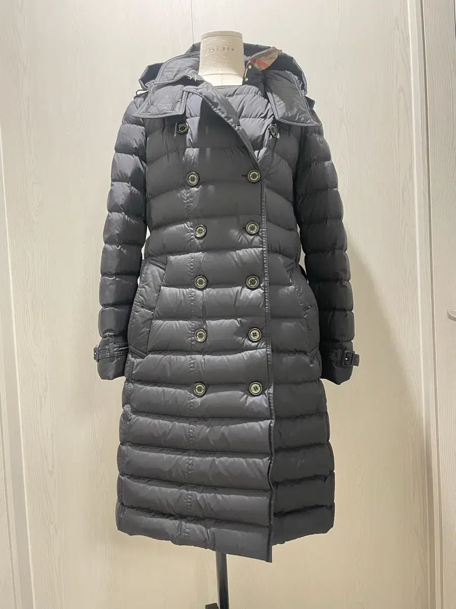 (Direct transaction) Burberry Black Padded Long Coat 4061072 (66-77)