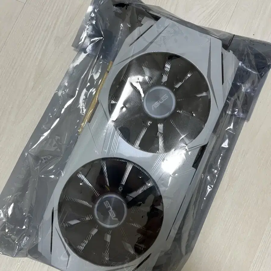 ASUS GTX 1060 (3GB) 화이트