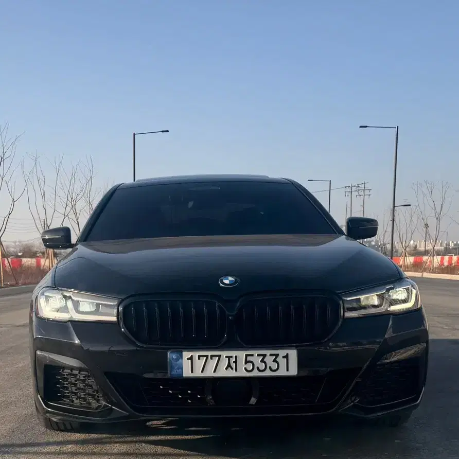 Bmw520i 블랙수트에디션