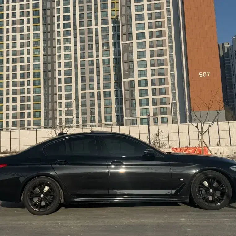 Bmw520i 블랙수트에디션