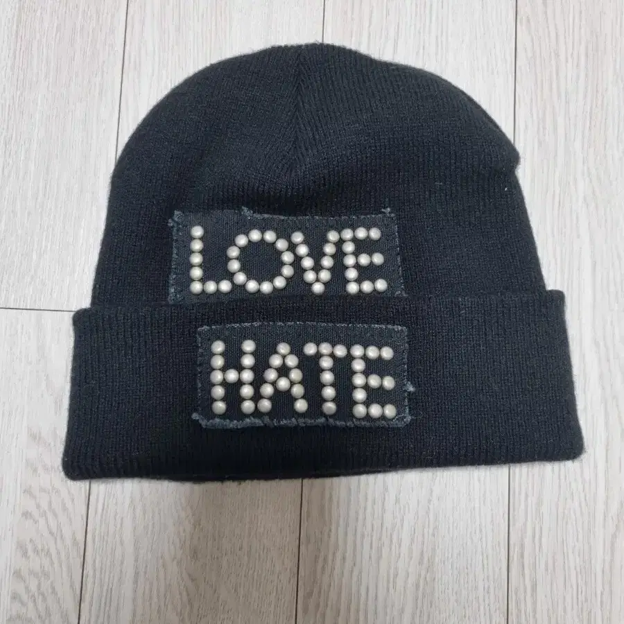 페이머즈 커스텀 비니 Love hate