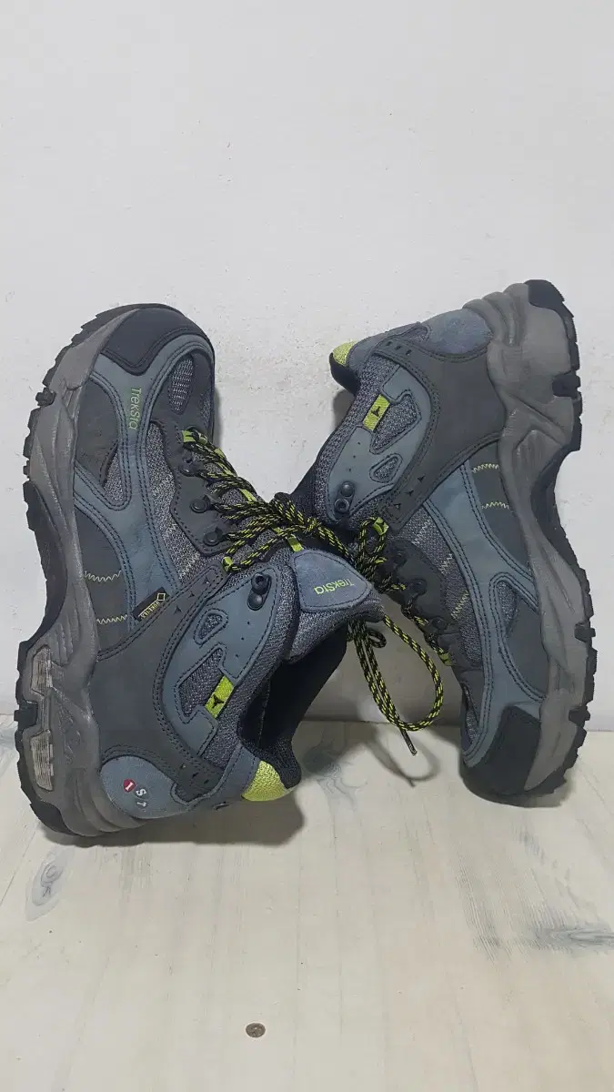 택포 270/275 A급 TREKSTA GORE-TEX 트레킹 중등산화!