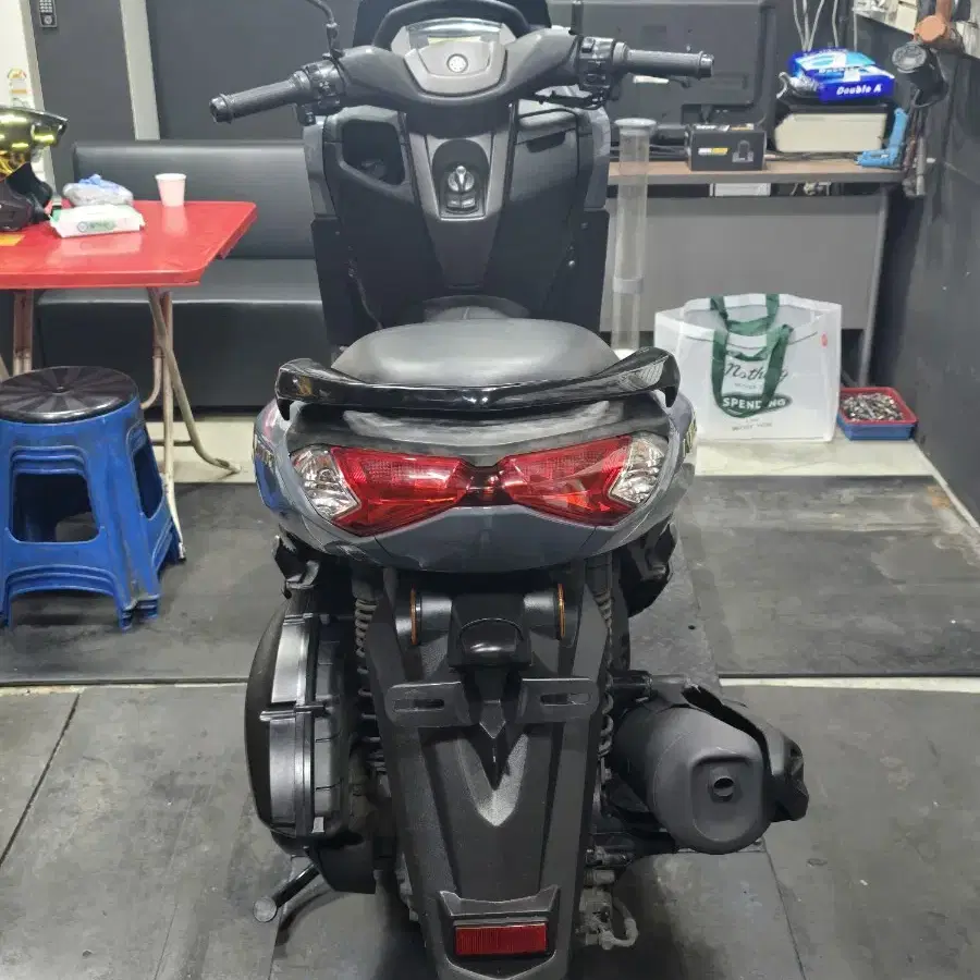 Nmax125 22년식