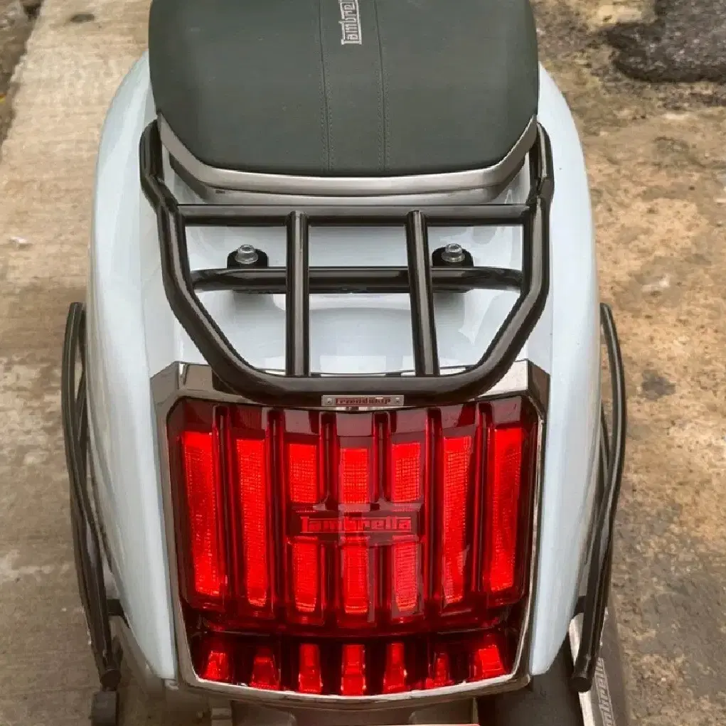 LAMBRETTA 람브레타 X200 X300 리어캐리어