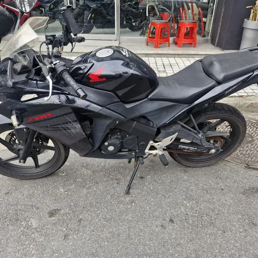 2016 CBR125R 판매합니다.