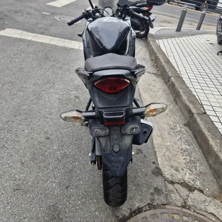 2016 CBR125R 판매합니다.