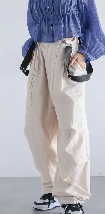 화이트 팬츠 카고 팬츠 하이 웨스트 여름옷