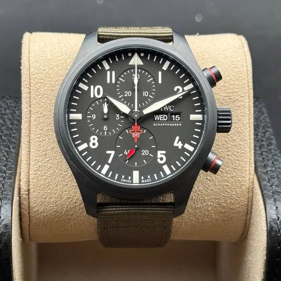 IWC 파일럿워치 크로노그래프 탑건 'SFTI' 44.5-IW389104