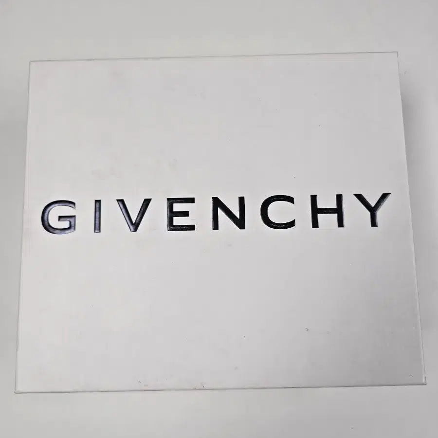 지방시(GIVENCHY) 블랙 구두