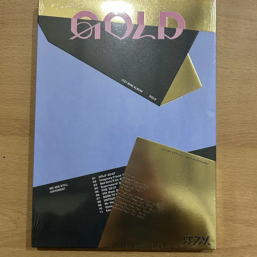 있지(ITZY) GOLD 일반반