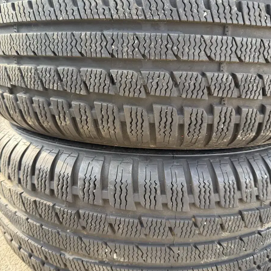 205/55R16 금호 스노우 타이어