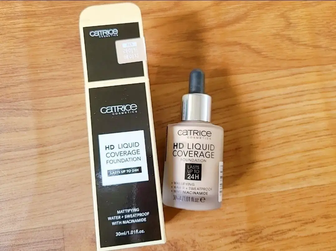 CATRICE HD Liquid Coverage Foundation 30ml Light Beige