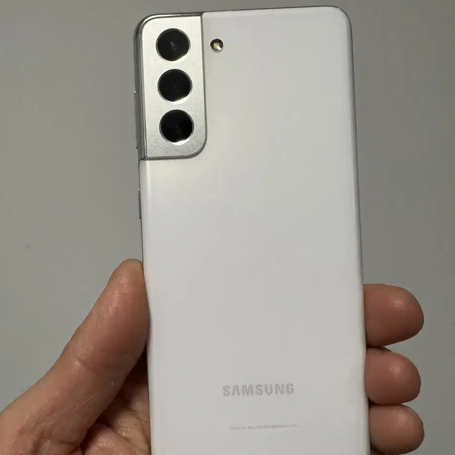 갤럭시 S21 5G 화이트 256GB 판매합니다.