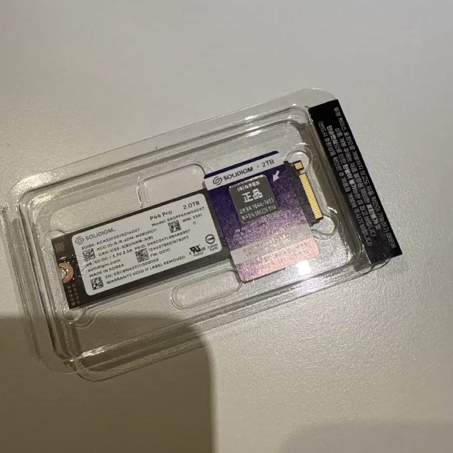 솔리다임 Solidigm P44 Pro 2TB NVMe SSD