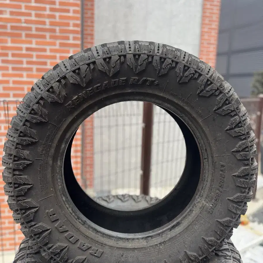 (중고)레이다 RT 285/65R 18 4개 판매